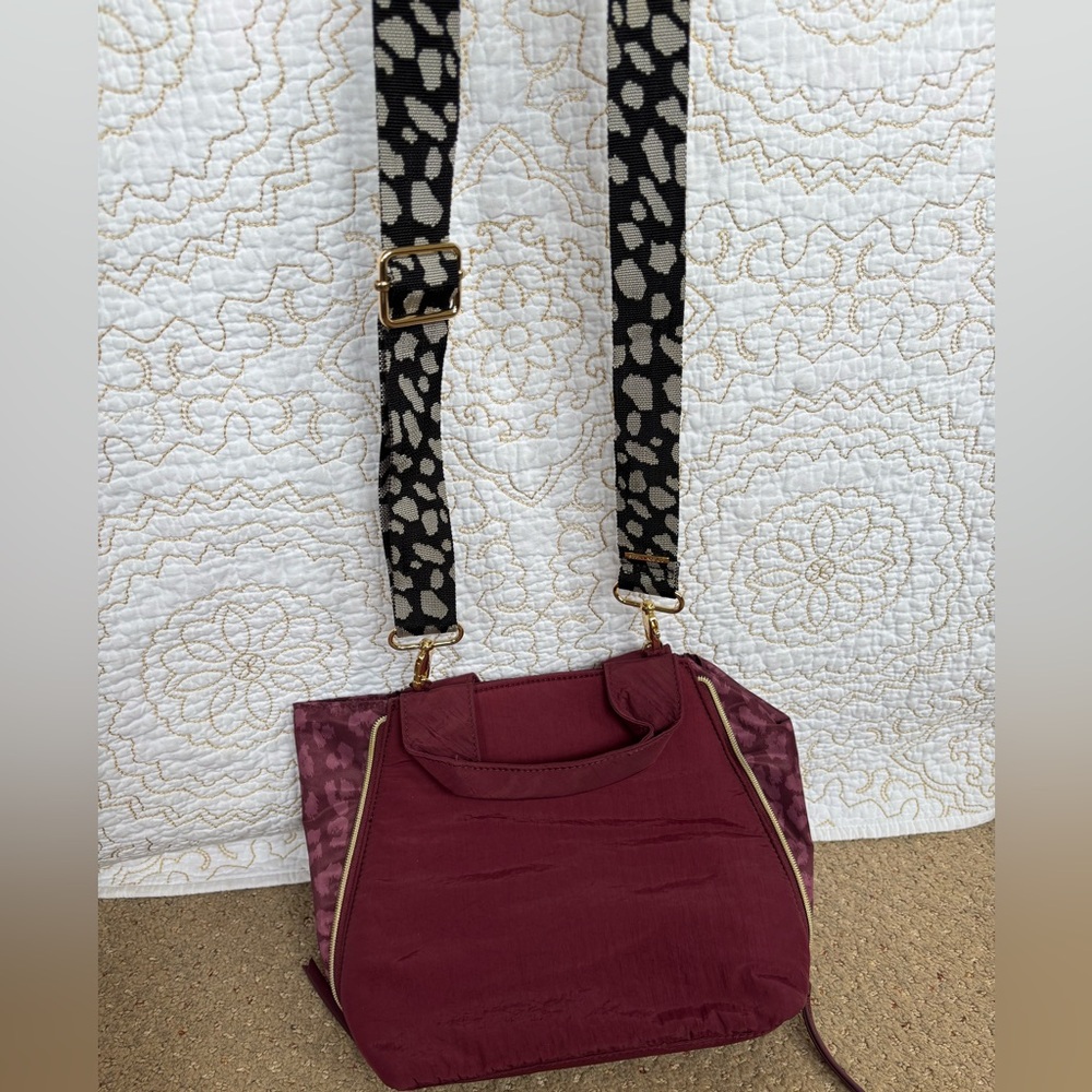 Stella & Dot Zip It Crossbody-Oxblood Burgundy - Picture 6 of 15